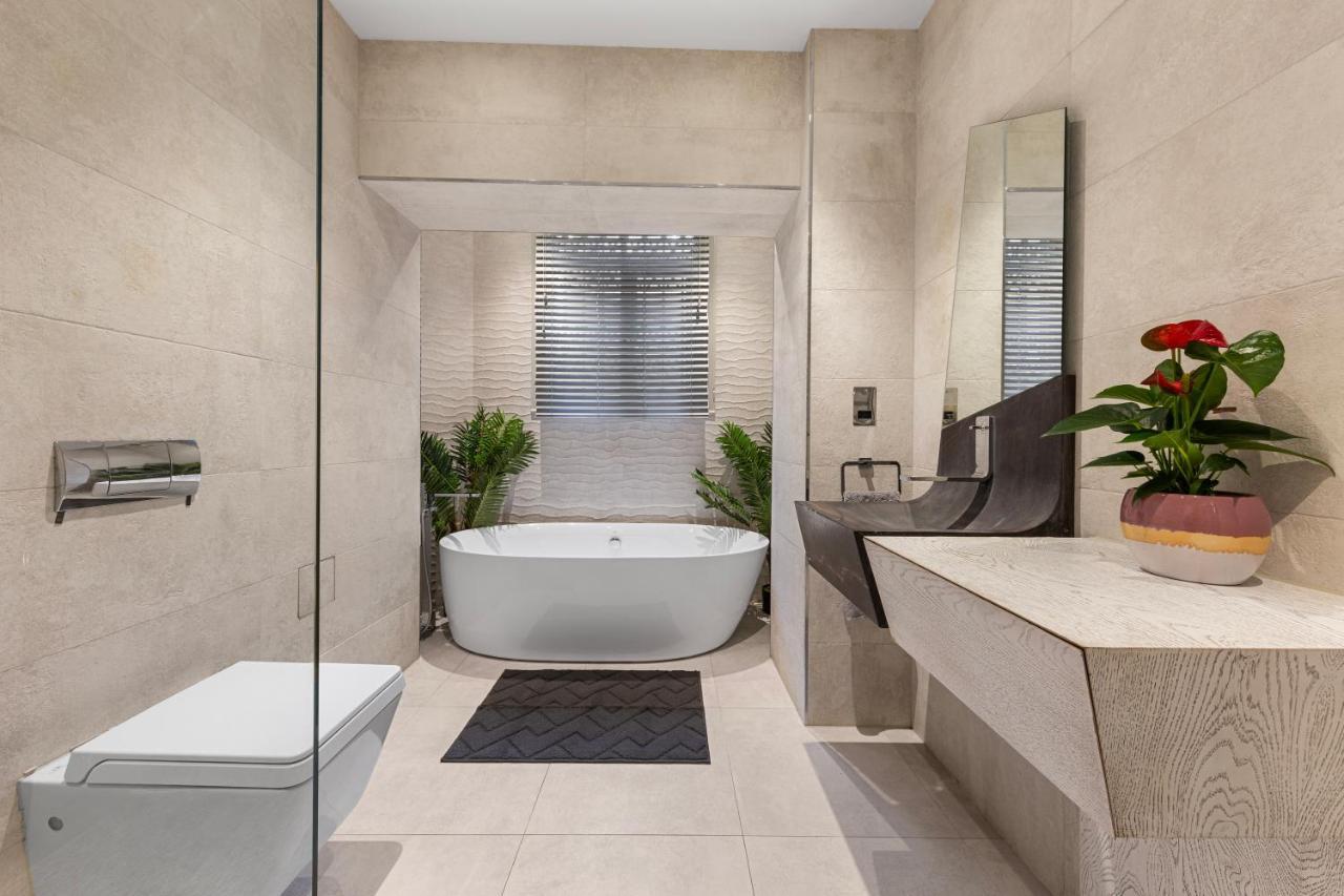 Ferienwohnung Harrods 2 Bed Lux Flat W/Patio London Exterior foto